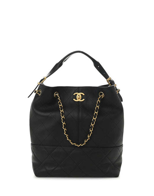 Chanel Hobo - Excellent - Calfskin Stitched